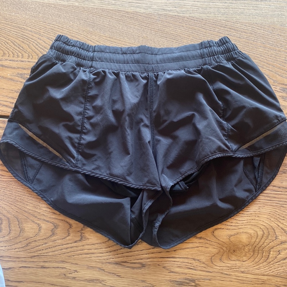 Lululemon Shorts size 10 Black lined short shorts